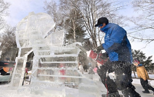 氷と雪の祭典「おびひろ氷まつり」３１日開幕