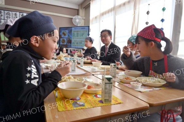 稲田小でおいしい給食プロジェクト