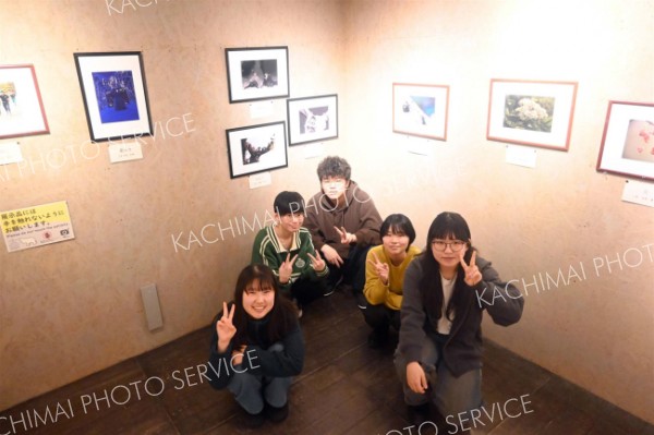 学校生活の風景を作品に　士幌高校写真研究同好会が市内で写真展