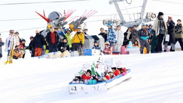 １００人超が冬遊び満喫　ナウマン全道そり大会～写真特集