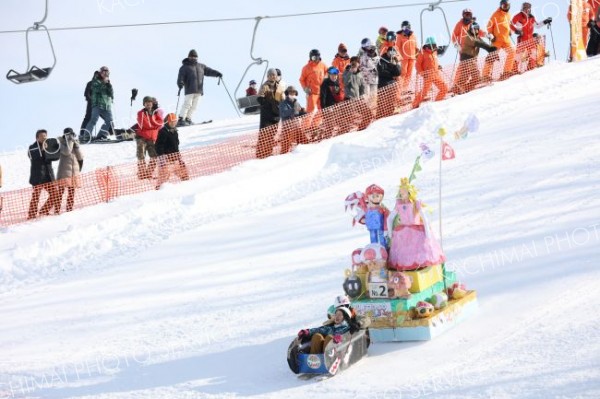 １００人超が冬遊び満喫　ナウマン全道そり大会７