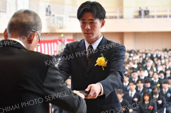 白樺学園　日本学生野球協会表彰選手に選出