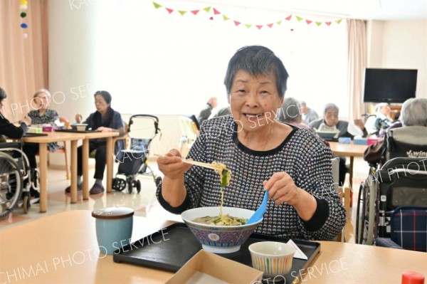 寳龍帯広大通店がラーメン慰問　親子三代引き継ぐ思い～こぼれ話