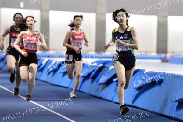 中学女子３００メートル４組