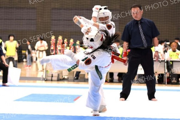 組手中学１年女子上級３位決定戦
