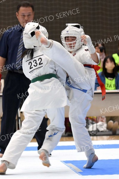 組手小学４年女子上級決勝