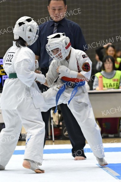 組手小学４年女子上級決勝