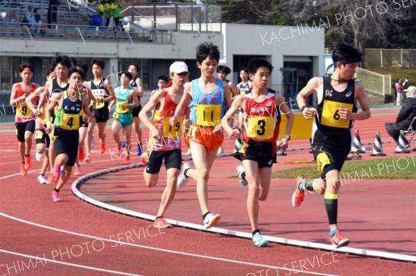中学男子３０００メートル