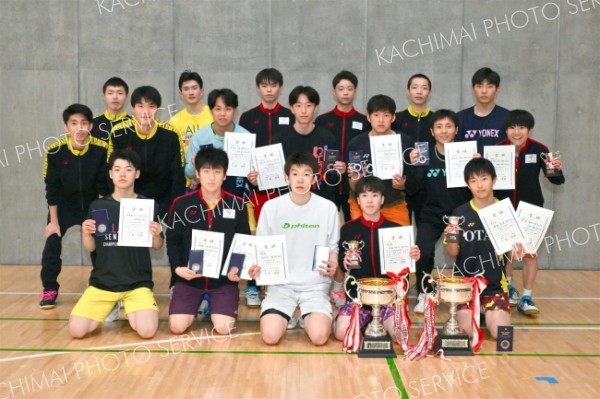 男子単複の上位入賞者、国民スポーツ大会の推薦選手（金野和彦撮影）