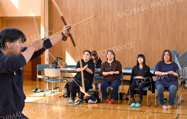 関西万博でアイヌ舞踊を　帯広カムイトウウポポ保存会　１７日に披露