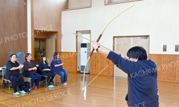 万博でアイヌ舞踊を　帯広カムイトウウポポ保存会　１７日に披露 3