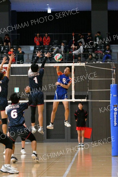 白樺学園男子Ｖ、帯南商女子連覇　バレーボール春季高校リーグ大会 15