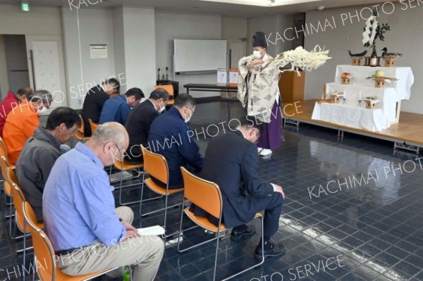 駆除鳥獣を供養　道猟友会広尾支部が「獣魂祭」