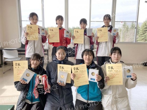 女子上位入賞ペア。