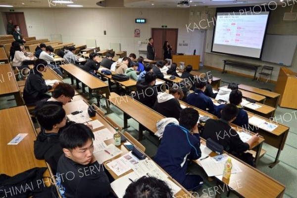 母牛のＩＣＴ遠隔監視サービスなどの理解を深めた