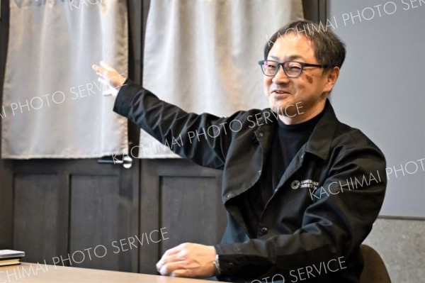 今後の展望を語る社長（須貝拓也撮影）