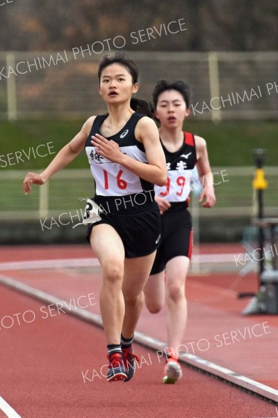 中学女子８００メートル　３組