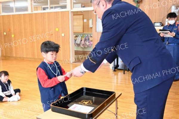 火遊びしません！池田カトリック幼稚園で幼年消防クラブ任命式 4