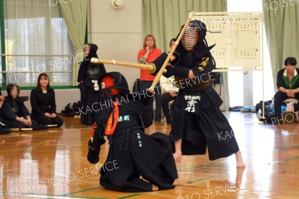 団体戦小学生低学年　音更柳町―札幌札苗剣心会
