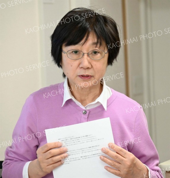 座談会で思い語る