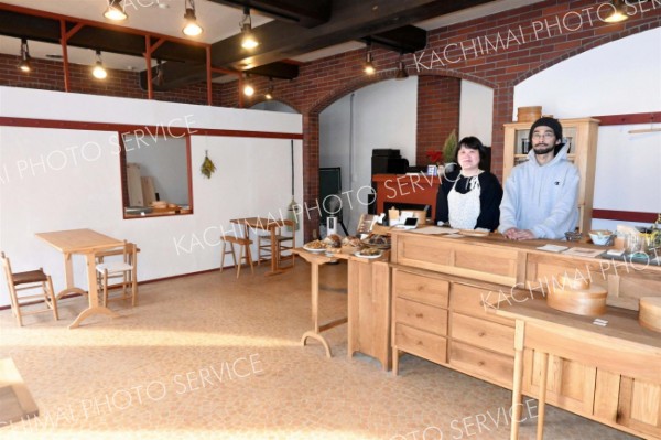 Ｂｒｉｃｋ　ｂｙ　Ｂｒｉｃｋ　レンガ建築の家具工房～空き施設再生ビフォーアフター（３）