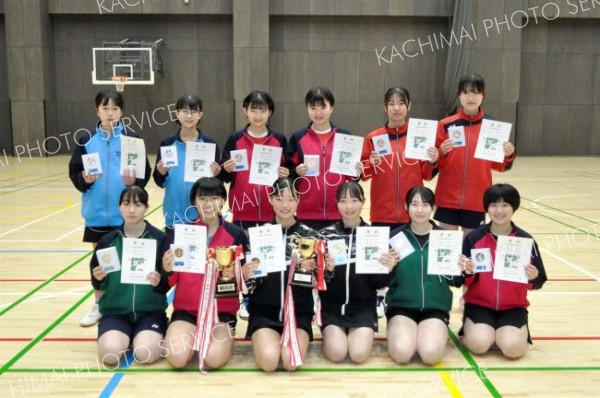 女子個人戦の上位入賞者。