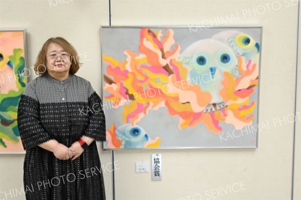 最高位の協会賞　北海道パステル画協会展１８日まで　帯広百年記念館