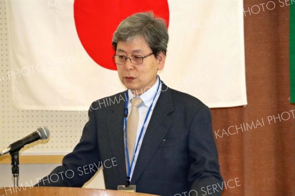 進級生を代表してあいさつする