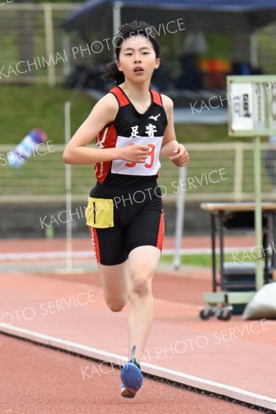 中学女子１５００メートル２組