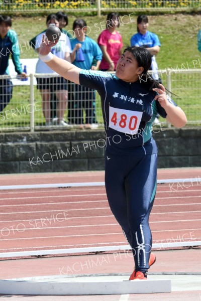 女子砲丸投げ