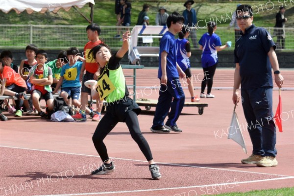 小学ジャベリックボール投げ