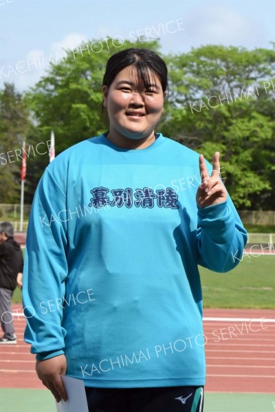 女子砲丸投げ表彰