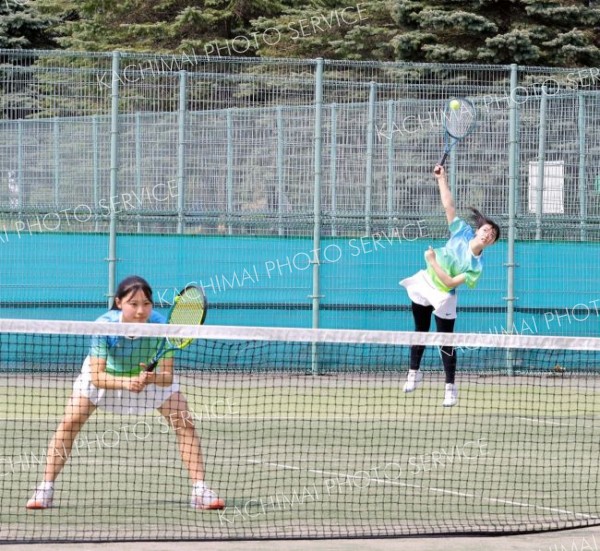 女子団体戦優勝の帯大谷