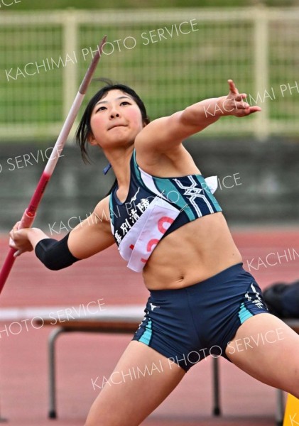 【女子やり投げ決勝】４０メートル５２で優勝した