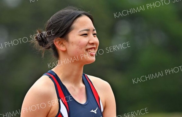 梅津３０００ｍ障害大会新Ｖ　学校対抗は白樺学園男女　全十勝高体連陸上最終日 15