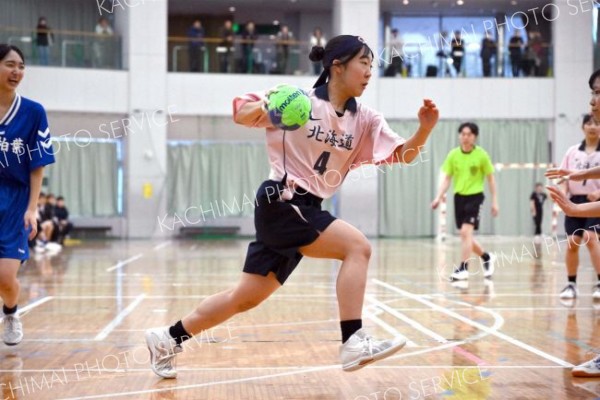 女子優勝決定戦・帯三条―帯柏葉（金野和彦撮影）