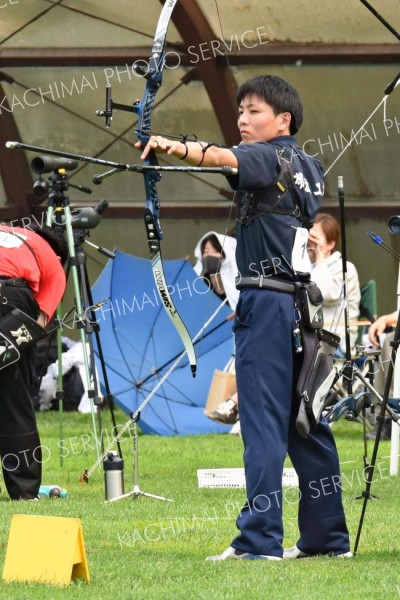 中村インハイ出場十勝勢一番乗り　全道高体連アーチェリー個人戦 4