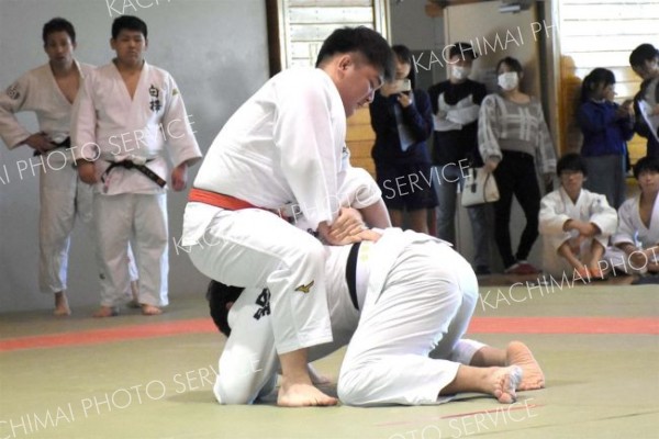 団体戦　帯広刑務所―白樺学園高Ａ