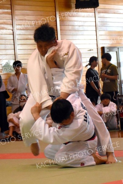 団体戦決勝　帯広刑務所―帯広支部