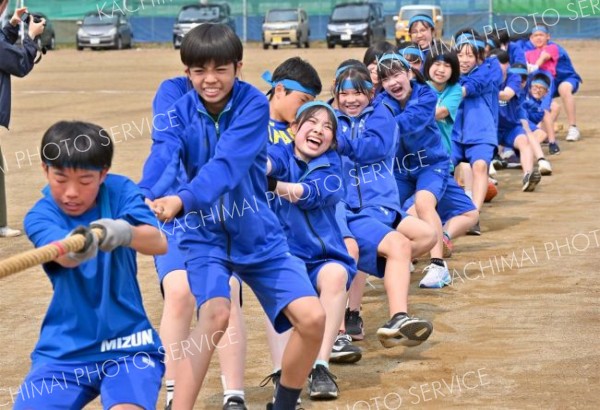 白熱した戦い、響く歓声　管内中学校で体育祭～写真・動画特集