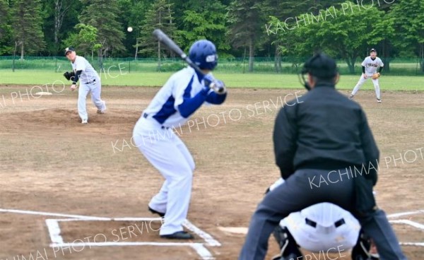 開幕を迎え、熱戦が繰り広げられた文部科学大臣杯（十勝三菱自動車－三協設備）