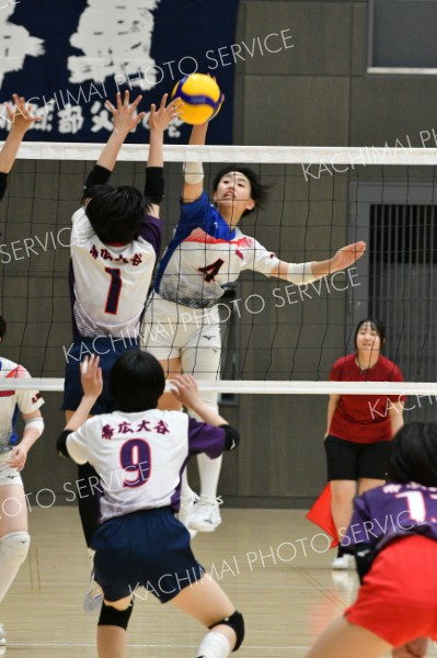 帯南商７連覇　男子は帯三条が３年ぶりＶ　バレーボール高体連十勝支部予選 写真3