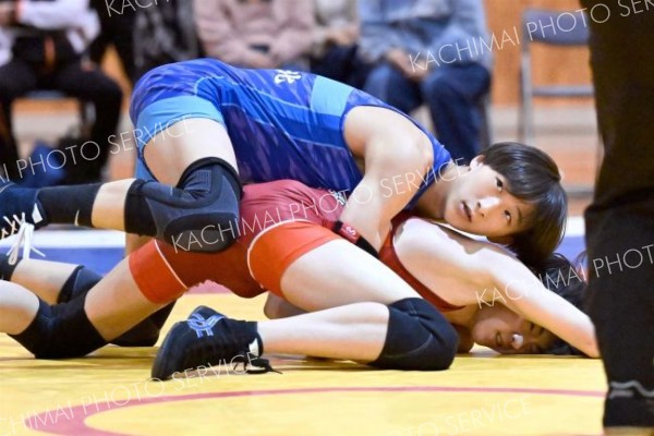【男子個人戦５１キロ級】相手の背後から一気に攻め込む