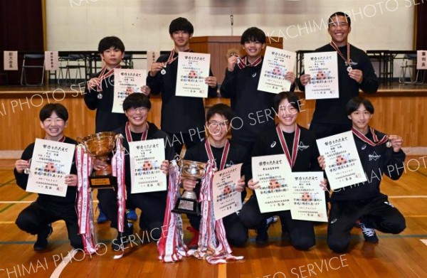 個人戦の各階級で上位を独占した帯北の男女選手