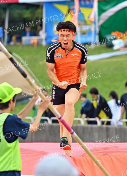 【男子棒高跳び決勝】