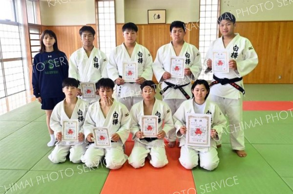 団体戦男子準優勝の白樺学園