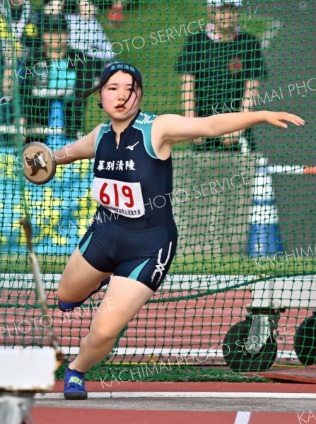 【女子円盤投げ決勝】