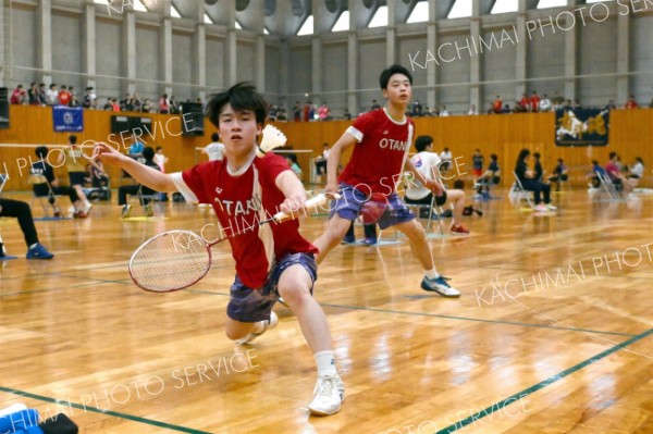 木村・竹村組（帯大谷）個人戦複全道Ｖ　団体全道制覇もけん引　バドミントン道高体連