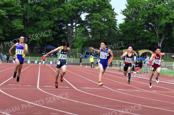 １年男子１００メートル決勝