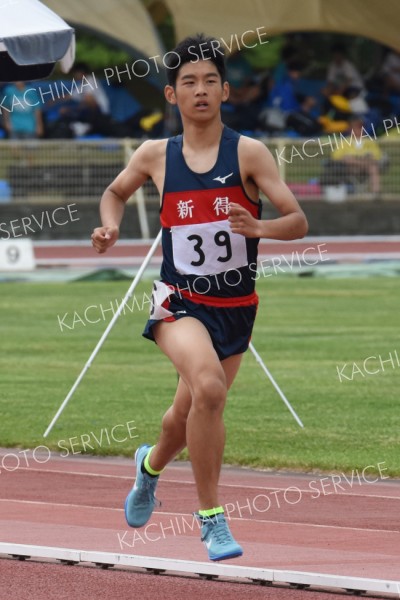男子８００㍍予選２組